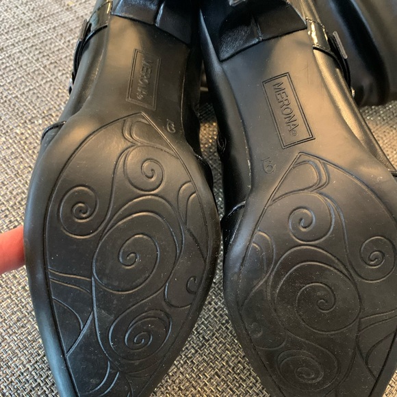 NEW | Timeless Black Boots - Picture 4 of 5